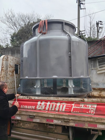 雅安160t玻璃钢冷却塔